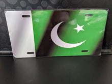 Load image into Gallery viewer, *Pakistan Waving Flag Pattern* Car Plate Size for Novelty/Souvenir/Gift