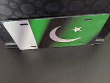 Load image into Gallery viewer, *Pakistan Waving Flag Pattern* Car Plate Size for Novelty/Souvenir/Gift