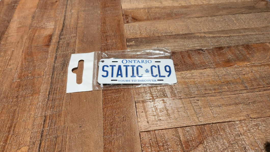 STATIC CL9 : Custom Keychains Ontario For Off Road License Plate Souvenir Personalized Gift Display