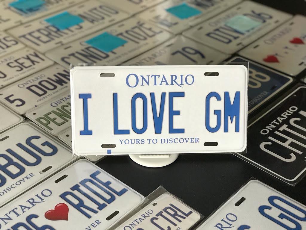 *I LOVE GM* : Personalized Name Plate:  Souvenir/Gift Plate in Car Size